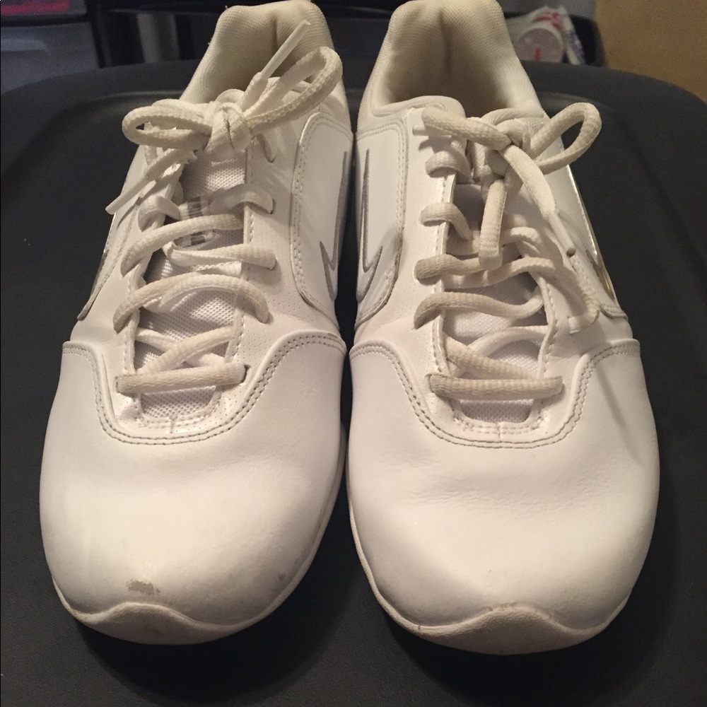 Nike women's Sideline II Insert size 9 Cheer